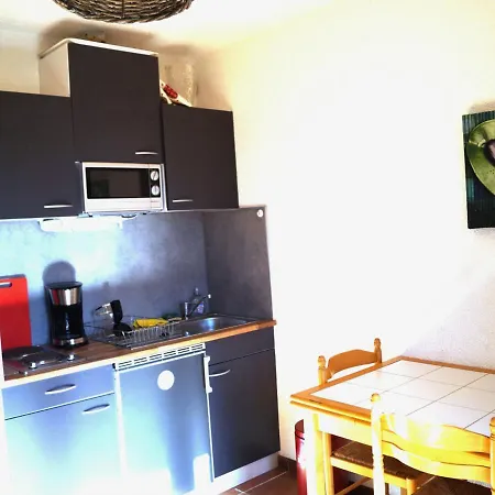 Rez-de-jardin A Pour 4 Personnes - Fr-1-165a-104 Barcelonnette